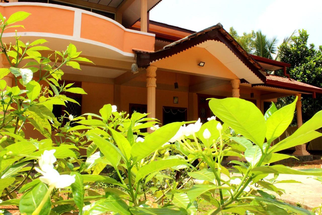Ashoka Villa Jaffna Exteriör bild